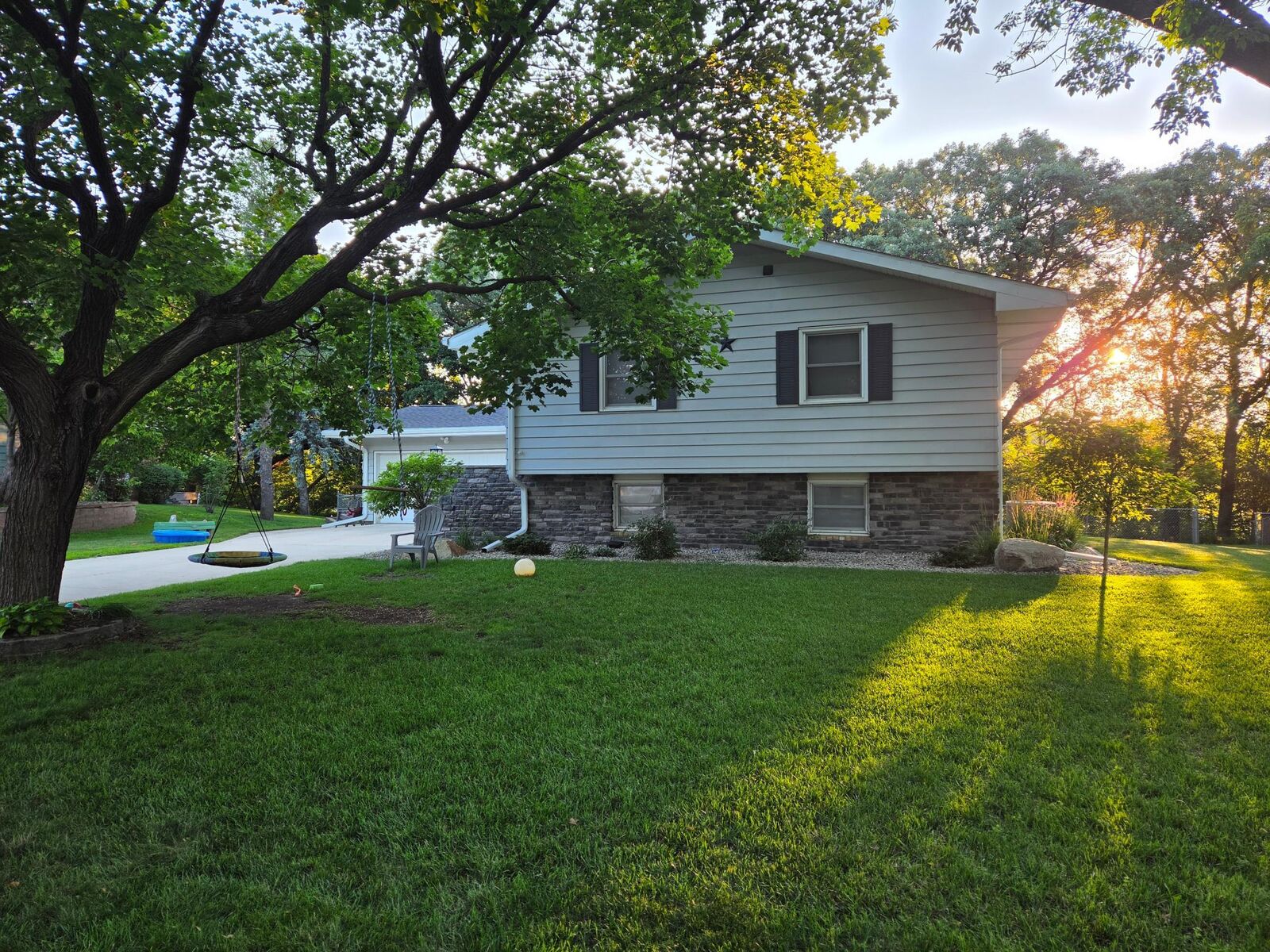 Property Photo:  411 Ridge Road  MN 56007 