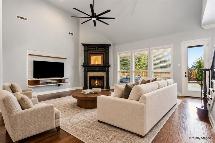 Property Photo:  2802 Rainier Road  AR 72758 