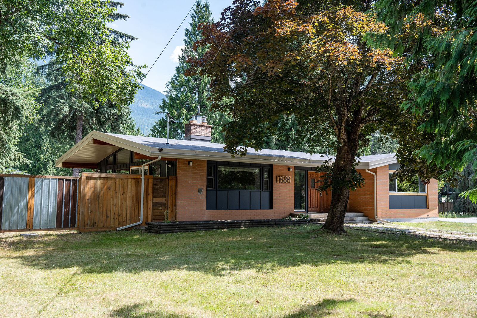 Property Photo: 1888 Airport Way BC V0E 2S0