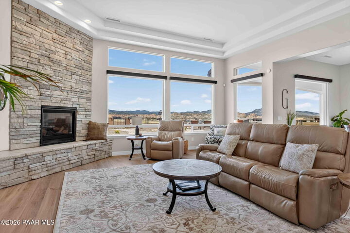 Property Photo: 5274 High Cliff Way AZ 86301
