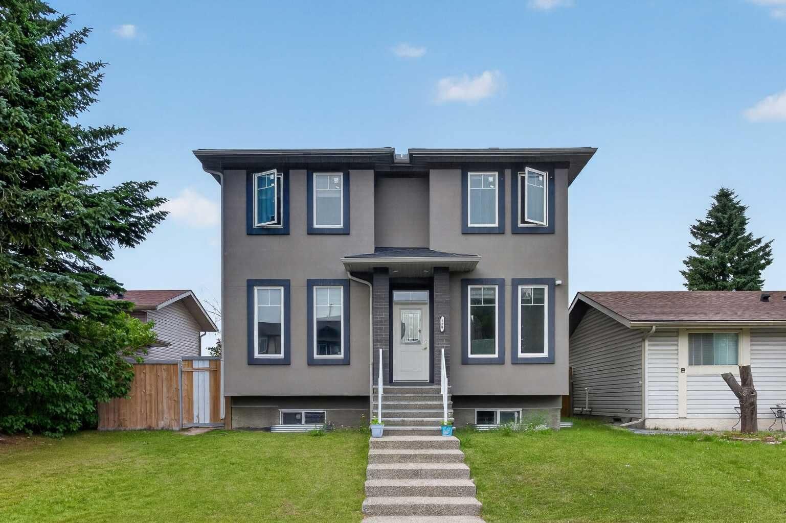 Property Photo: 120 Castlegrove Road NE AB T3J 1T5