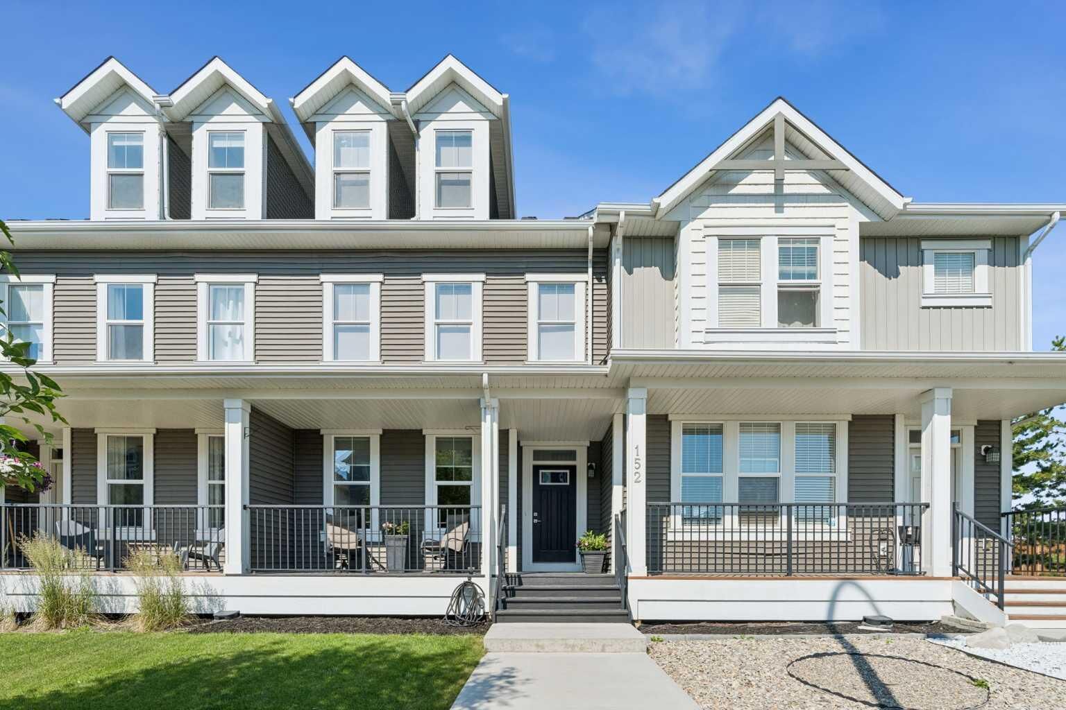 Property Photo:  152 South Point Court SW  AB T4B 4K9 