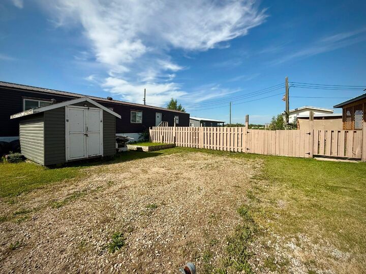 Property Photo:  55011 Township Road 714 29  AB T8X 4A9 