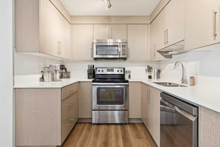 Property Photo: 302 Skyview Ranch Drive NE 5103 AB T3N 0P5