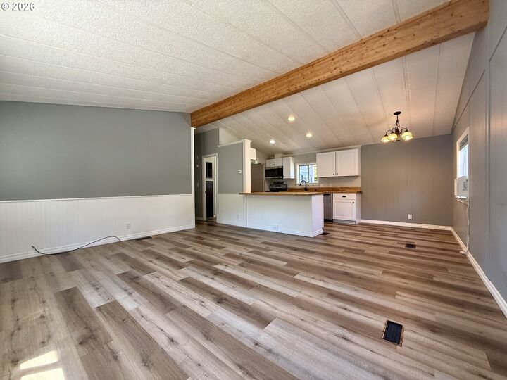 Property Photo: 98825 Pleasant Hill Dr 26 OR 97415