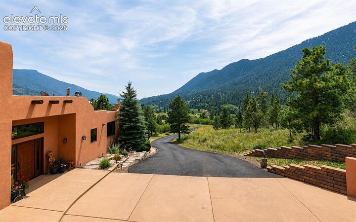 Property Photo: 9660 Chipita Park Road CO 80809