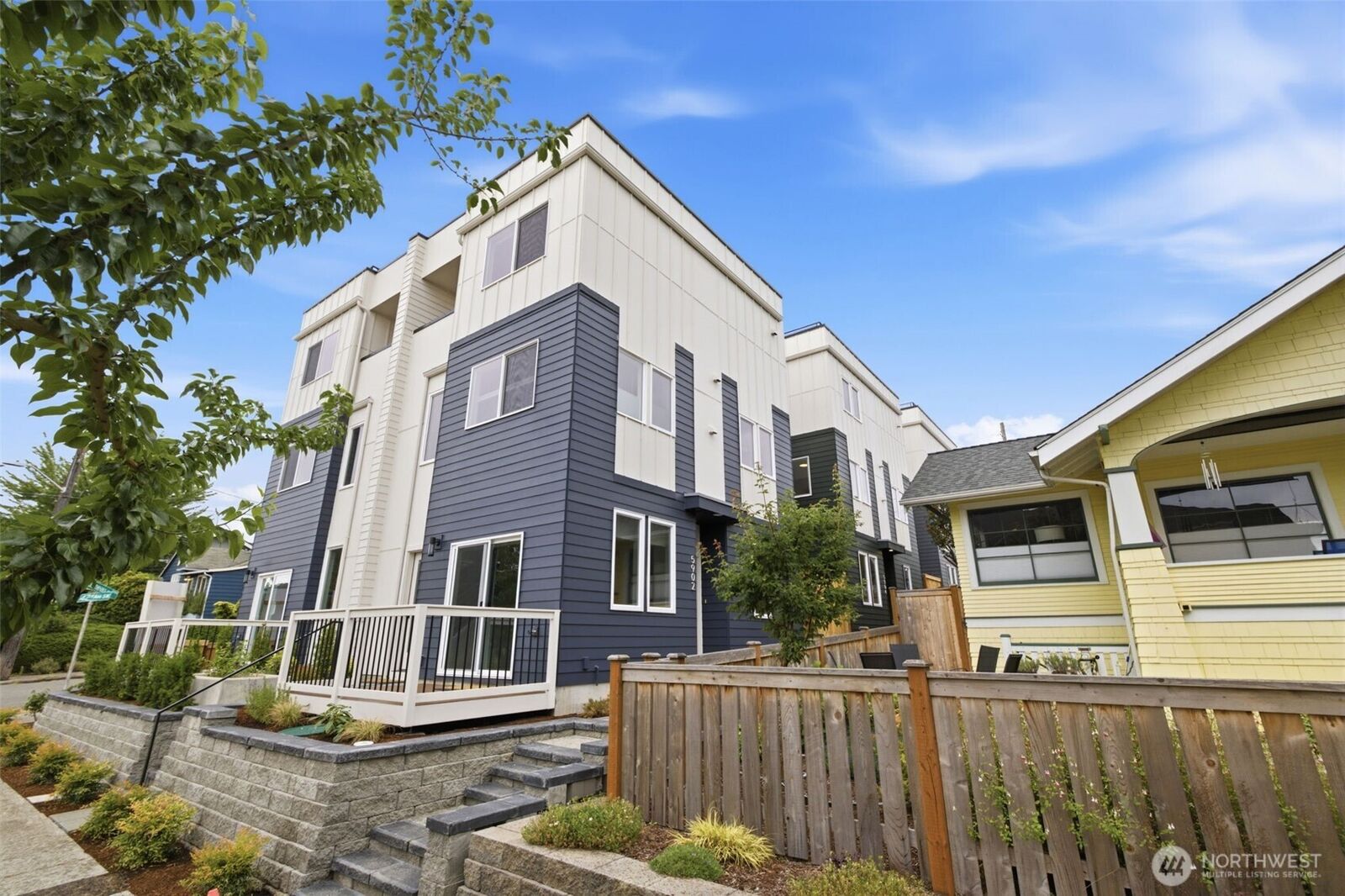 Property Photo: 5906 42nd Avenue SW WA 98136
