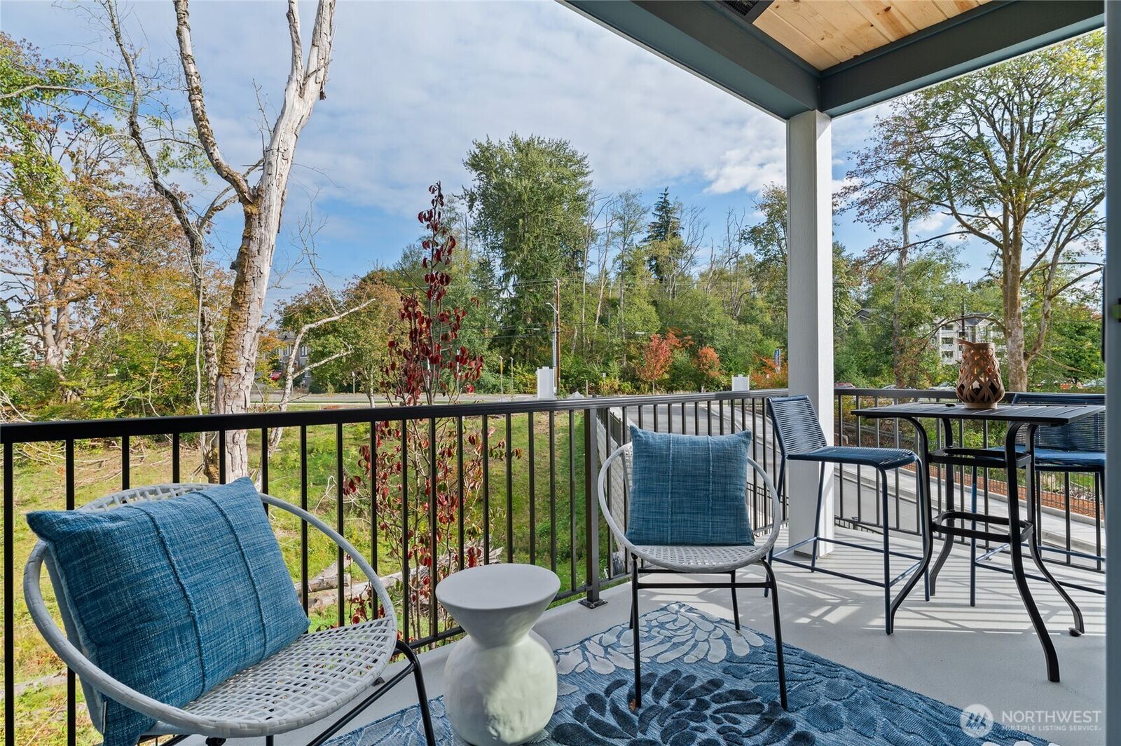 Property Photo:  14424  Madison Way B1  WA 98087 
