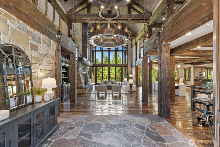 Property Photo: 1060 Ruby King Loop WA 98922