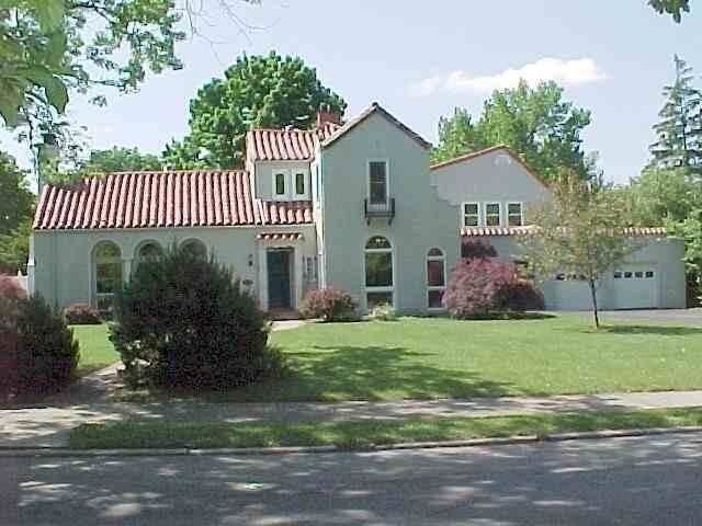 Property Photo:  1915 Reeveston Road  IN 47374 
