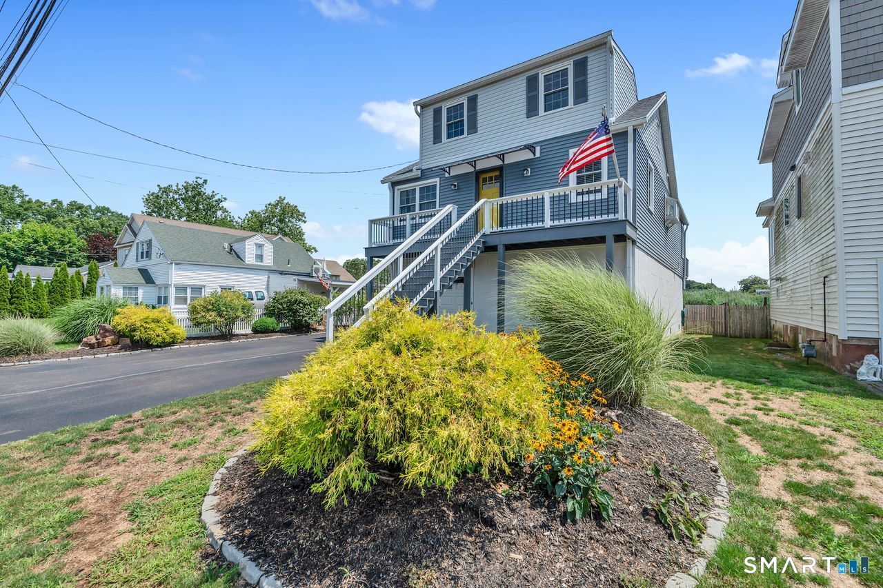 Property Photo:  9 Phillip Street  CT 06512 