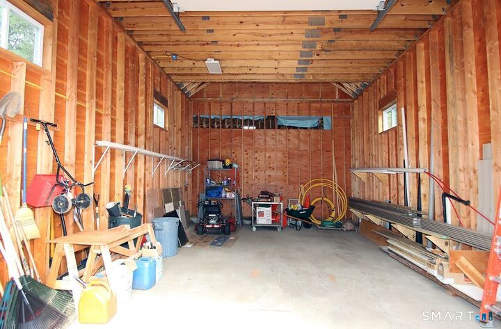 Property Photo:  141 Duck Hole Road  CT 06443 