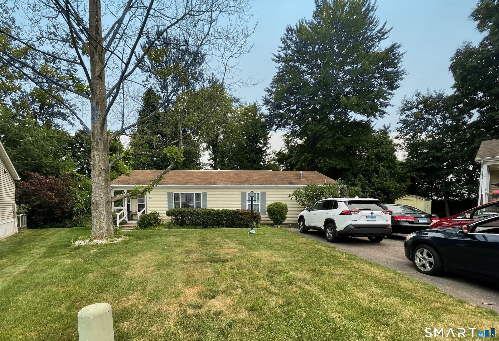 Property Photo: 13 Laurel Circle CT 06088