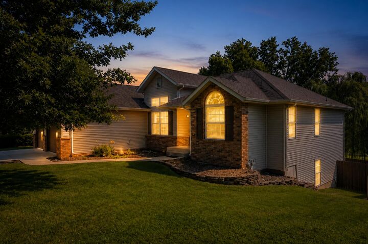 Property Photo:  126 N Julie Drive  MO 65738 