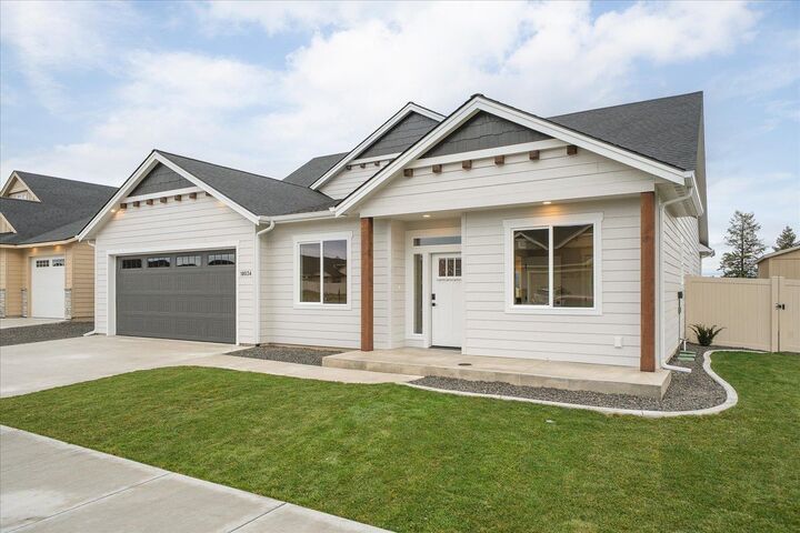Property Photo: 18069 N Morton Ct WA 99005