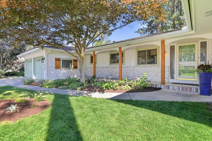 Property Photo: 5326 W Shawnee Ave WA 99208