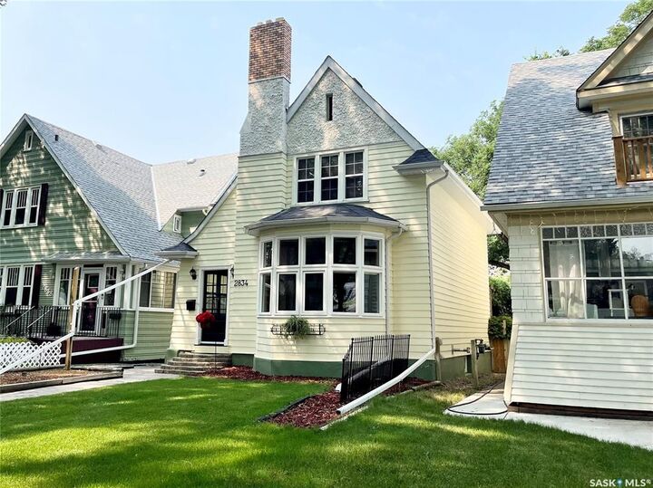 Property Photo: 2834 Rae Street SK S4S 1R3