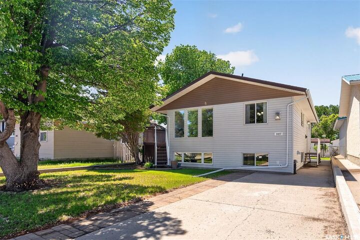 Property Photo:  1027 Vaughan Street  SK S6H 5P1 