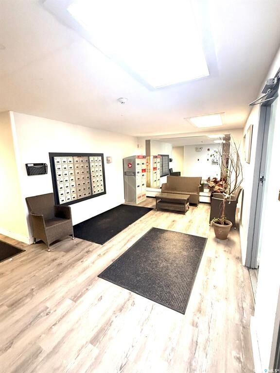 Property Photo: 2125 Osler Street 404 SK S4P 4G9