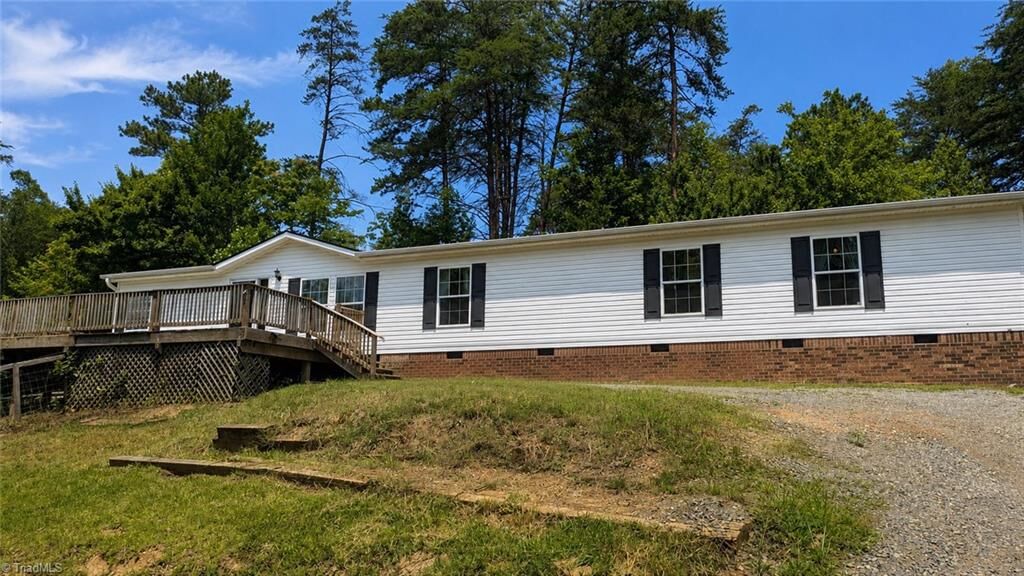 Property Photo: 1748 Nc Highway 772 NC 27042