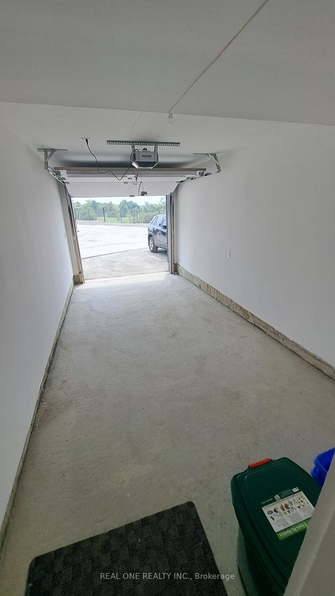 Property Photo:  132 Matawin Lane S  ON L4B 0H7 