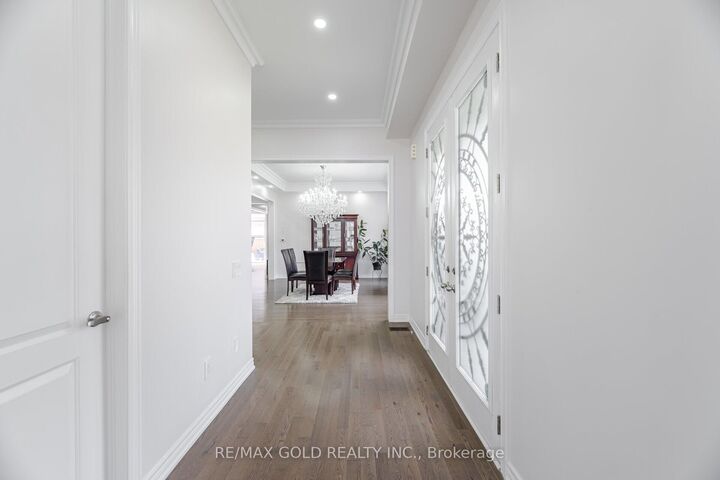Property Photo: 54 Ash Hill Avenue ON L7C 4E8