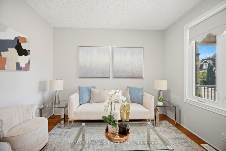 Property Photo: 1147 Dufferin Street ON M6H 4B7