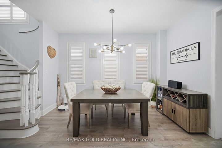 Property Photo: 22 Mulgrave Street ON L6P 3H2