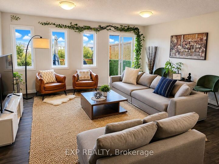 Property Photo: 77 Hollybrook Trail ON N2R 0M7