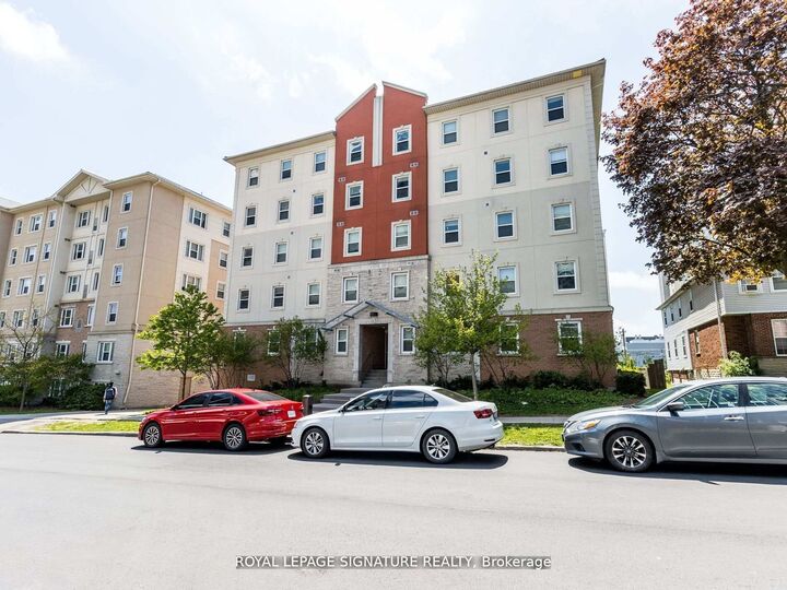 Property Photo: 253 Lester Street 101 ON N2L 3W6