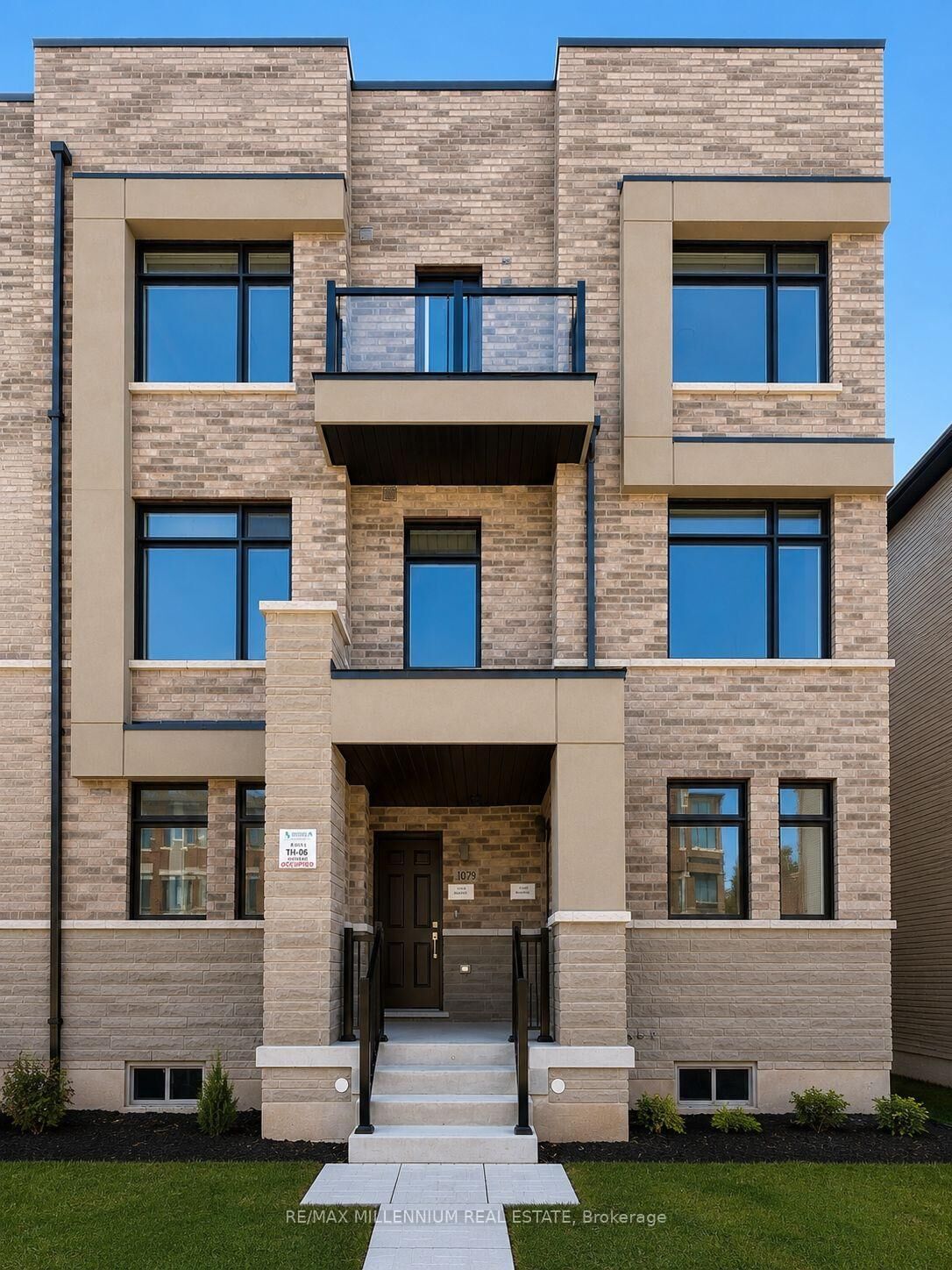 Property Photo: 1079 Wheat Boom Drive 2 ON L6H 7H5