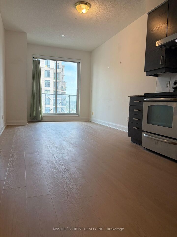 Property Photo: 8228 Birchmount Road 621 ON L3R 1A6