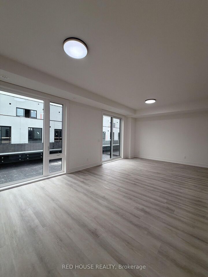 Property Photo:  153 Everett Common  ON L2P 0G8 