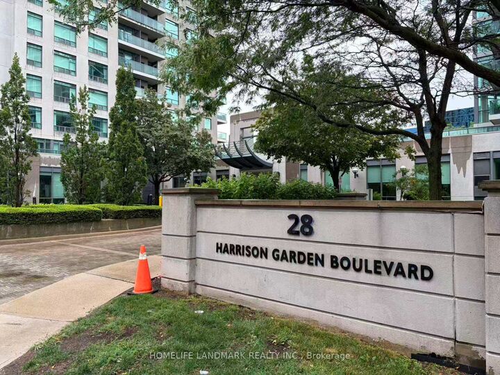 Property Photo: 28 Harrison Garden Boulevard E 1001 ON M2N 7B5
