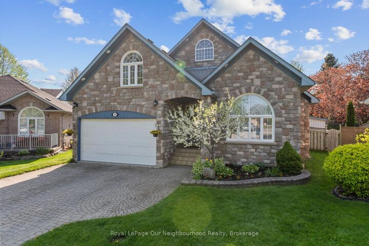 Property Photo: 941 Tillison Avenue ON K9A 5N2
