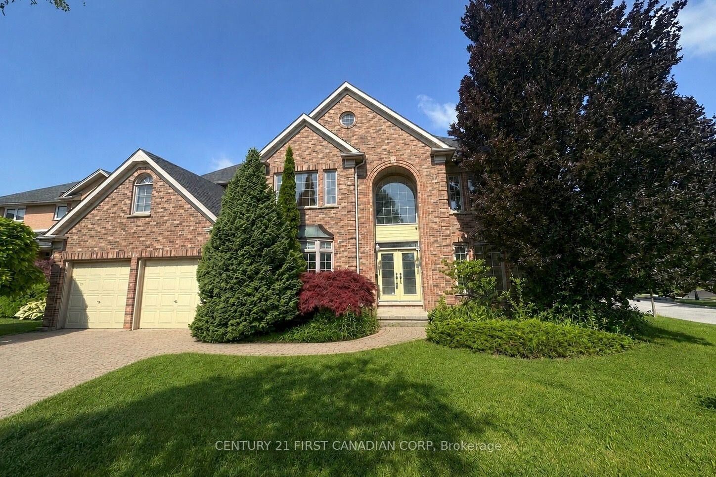 Property Photo: 442 Ambleside Drive ON N6G 4X9