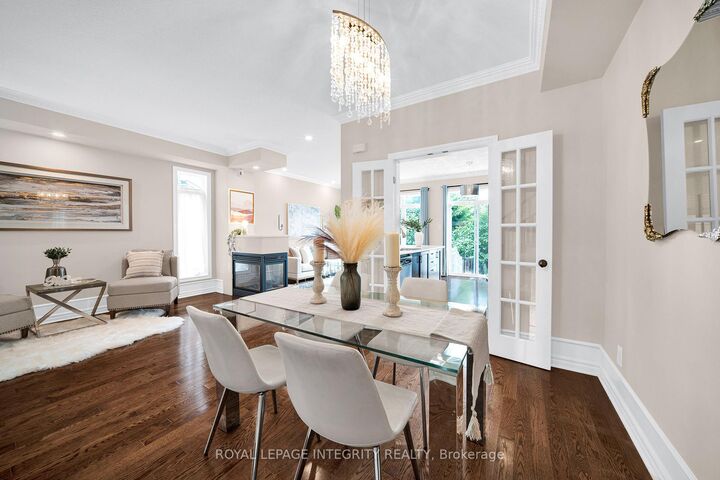 Property Photo:  748 Bowercrest Crescent  ON K1V 2M3 