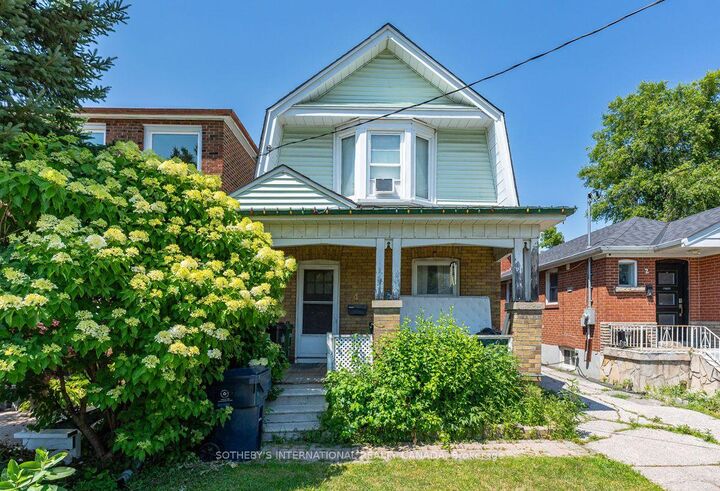 Property Photo:  4 Marshall Boulevard  ON M6N 2R7 