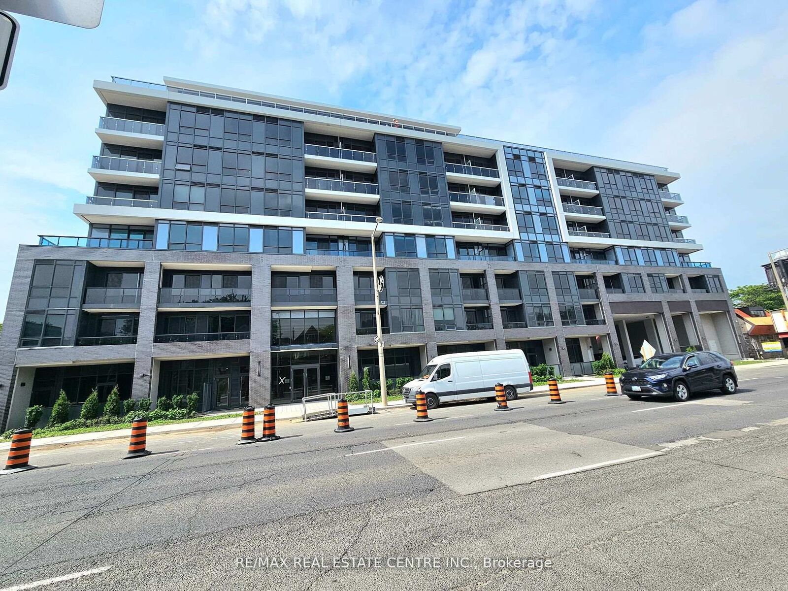 Property Photo: 415 Main Street W 401 ON L8P 1K5