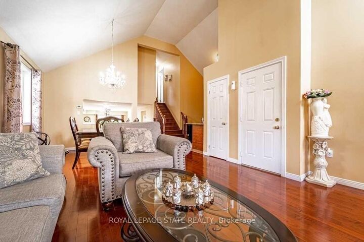Property Photo:  35 McKibbon Avenue  ON L0R 1P0 