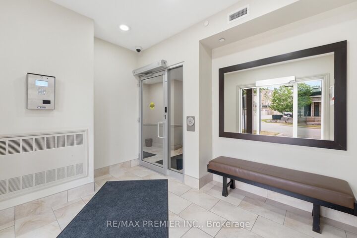 Property Photo: 5170 Winston Churchill Boulevard 411 ON L5M 0P2
