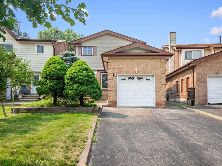 Property Photo: 5 Durie Lane ON L3T 5H4