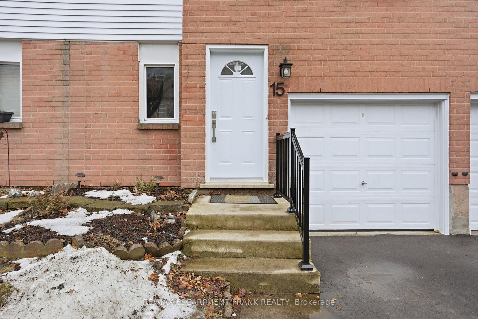Property Photo:  1255 Upper Gage Avenue 15  ON L8W 3C7 