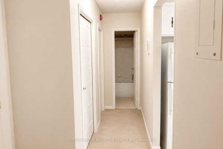 Property Photo:  184 Eighth Street 206  ON L9Y 2C8 