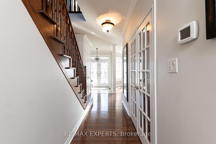 Property Photo: 34 Laurentide Crescent ON L6P 1Y4