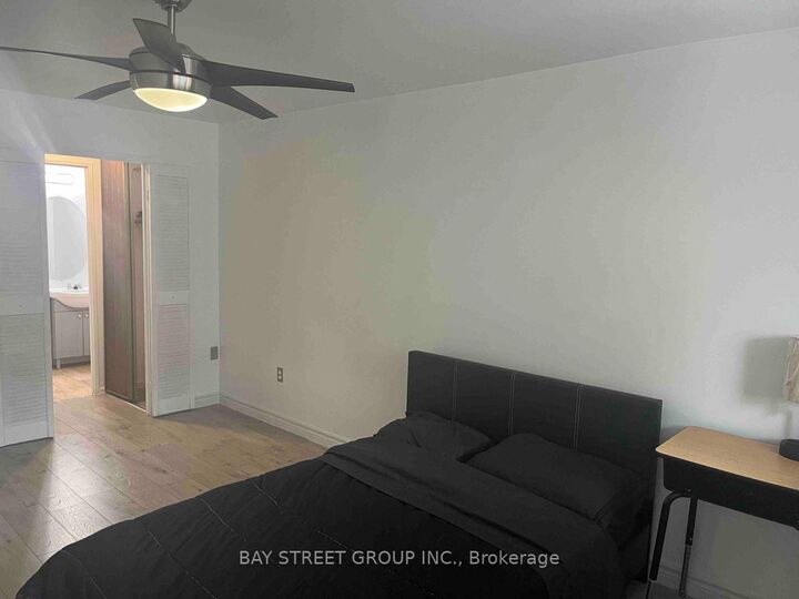 Property Photo:  