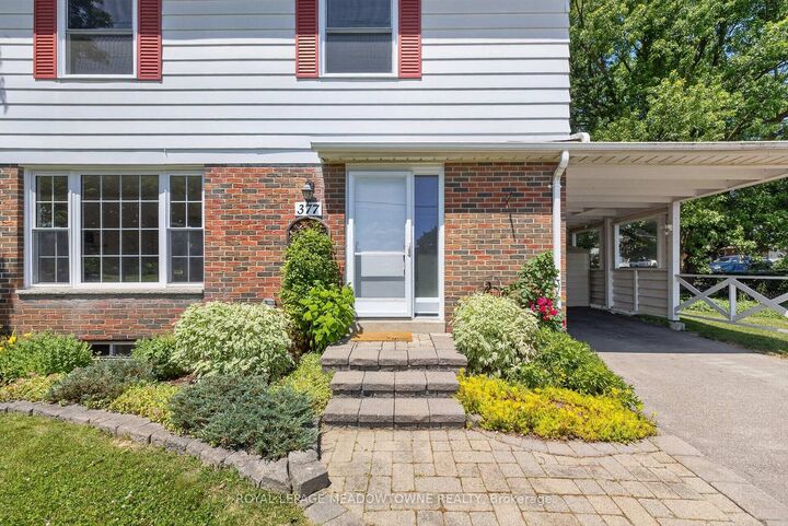 Property Photo: 377 Delrex Boulevard ON L7G 4H6