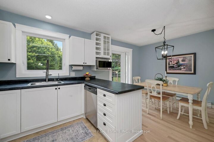 Property Photo:  137 Oakwood Drive  ON K4K 1K9 