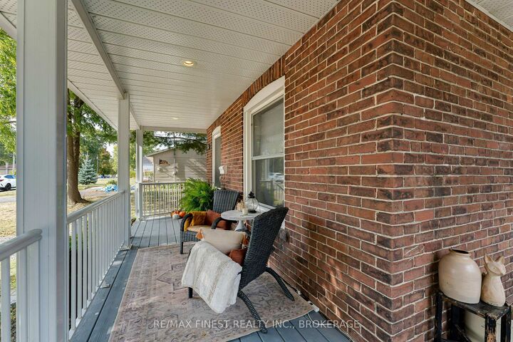 Property Photo: 34 Alfred Street ON K7R 3J1