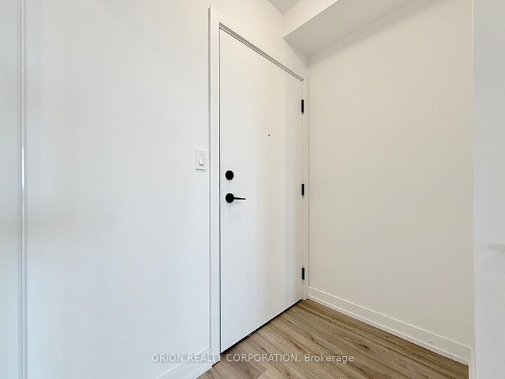 Property Photo: 556 Marlee Avenue 614 ON M6B 0B1